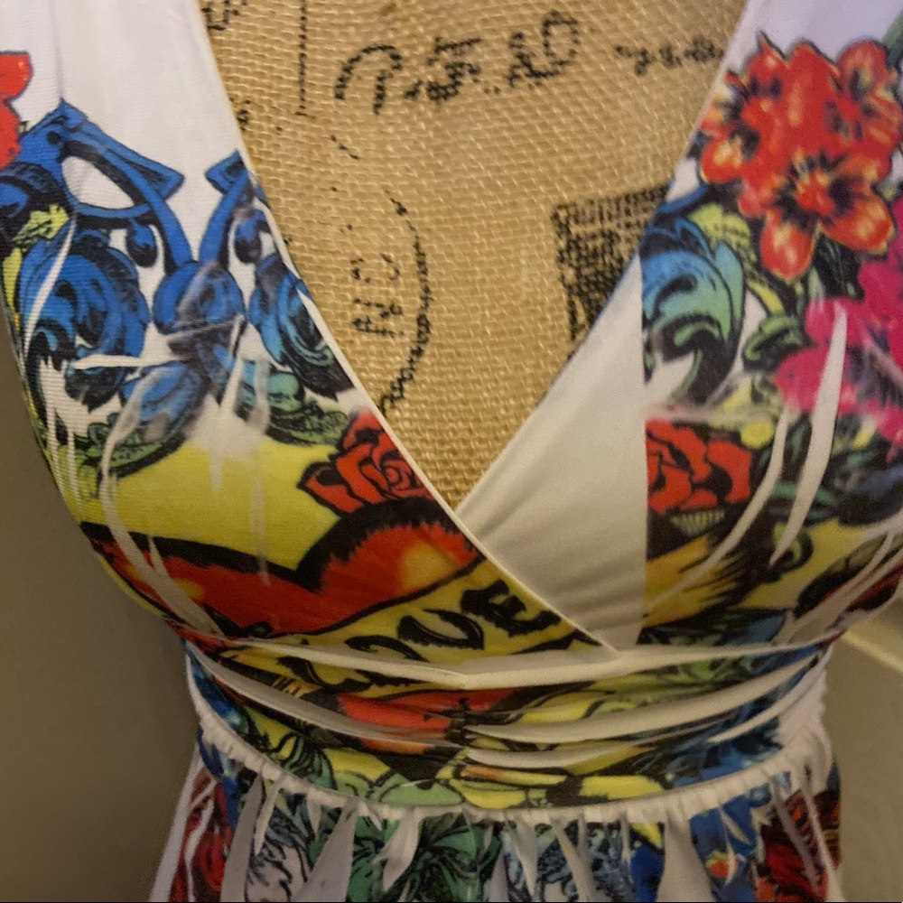 Body Central White Multicolored Patterned Top - image 3